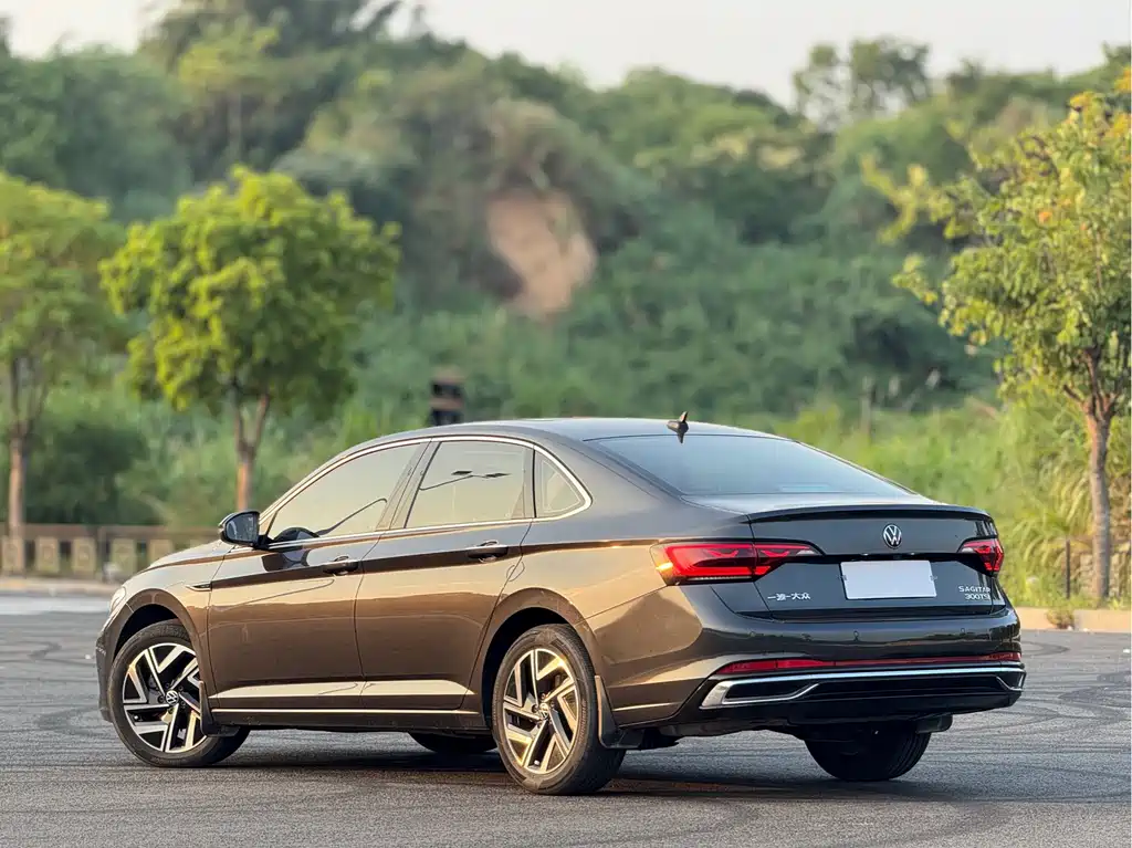 Volkswagen Sagitar — миниатюра 16