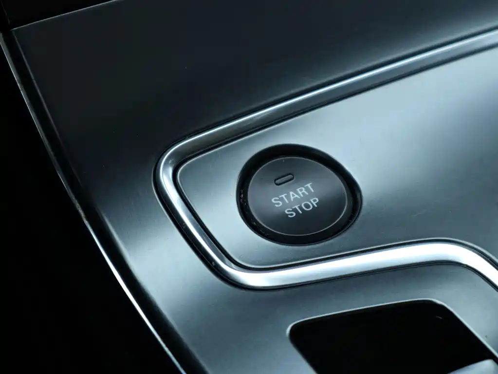 Hongqi Hongqi H5 — миниатюра 19