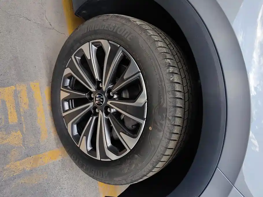 Buick Envision S — миниатюра 6