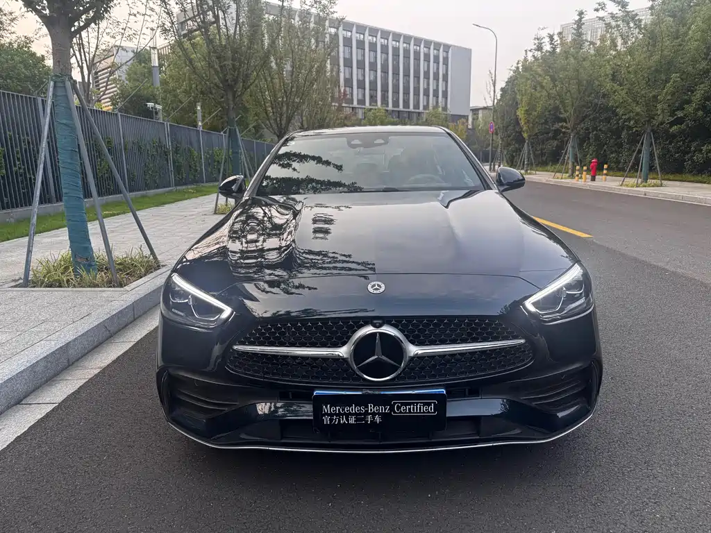 Mercedes-Benz C-Class — миниатюра 2