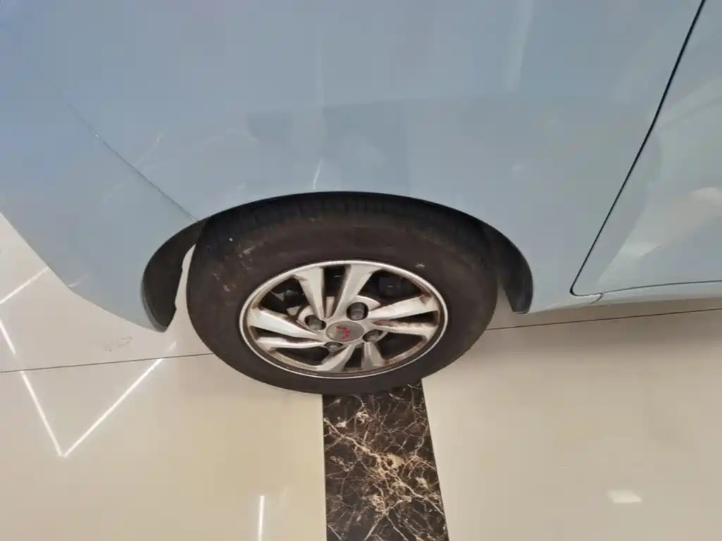 Wuling MINIEV — миниатюра 23