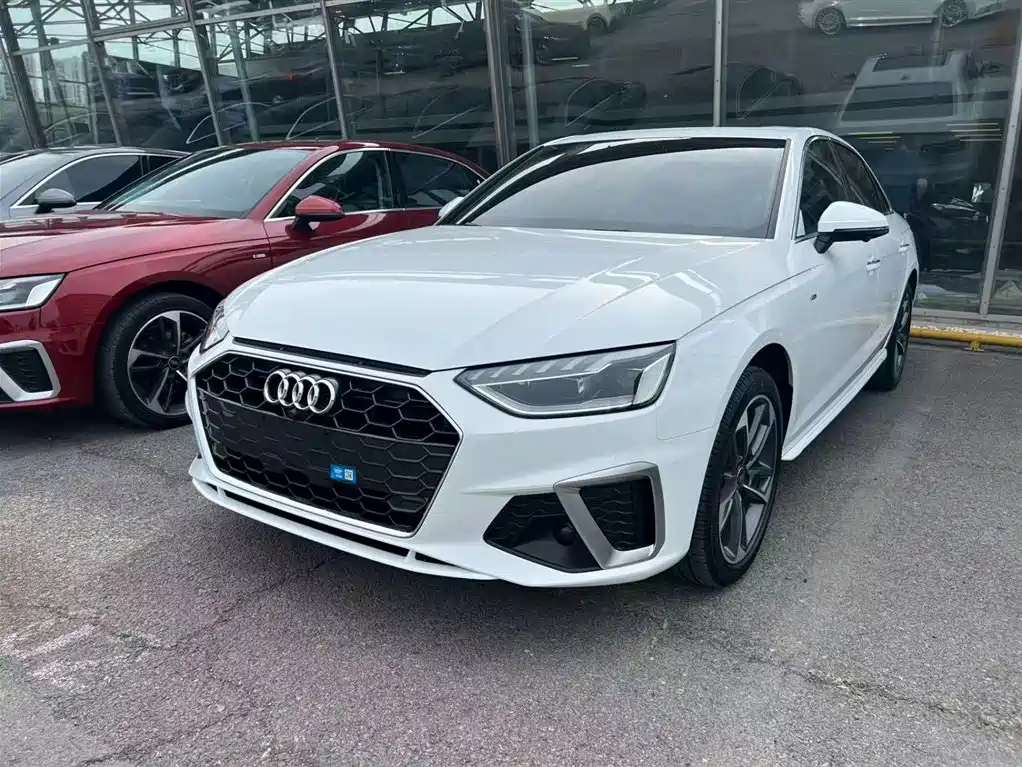 Audi A4L 2025
