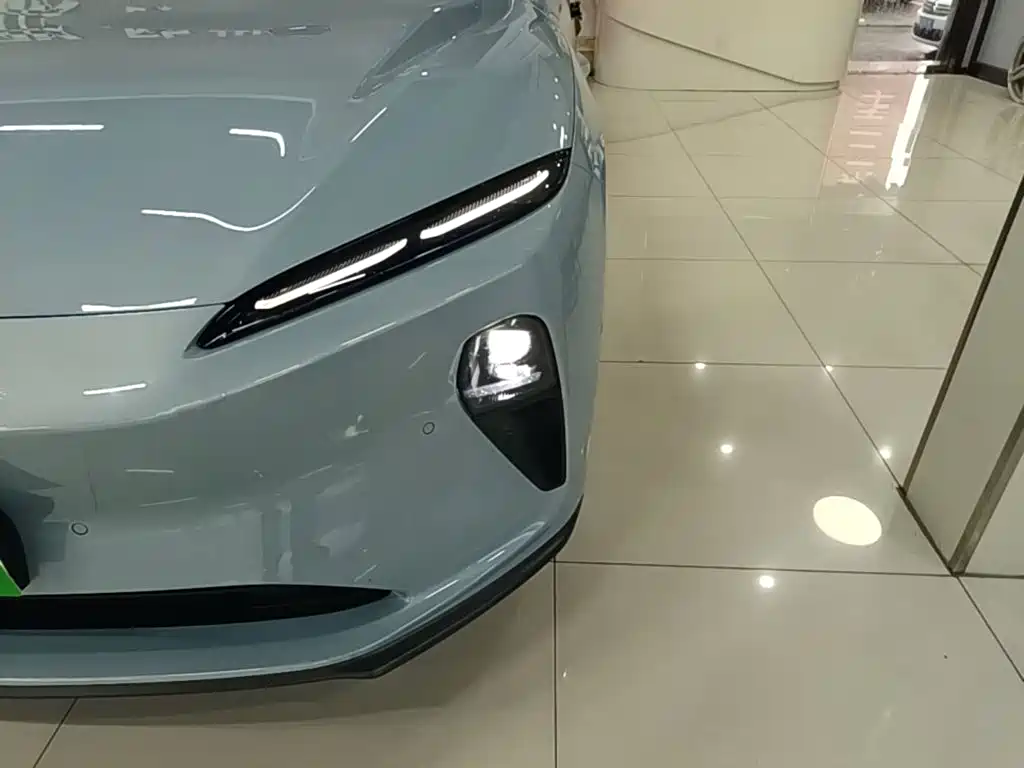 NIO ET5T — миниатюра 24
