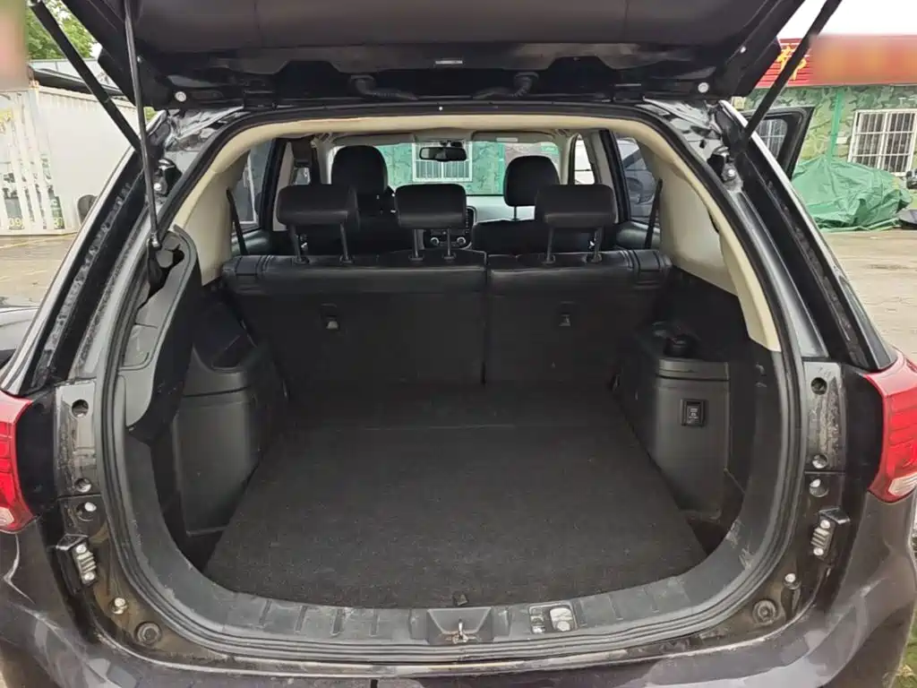 Mitsubishi Outlander — миниатюра 19
