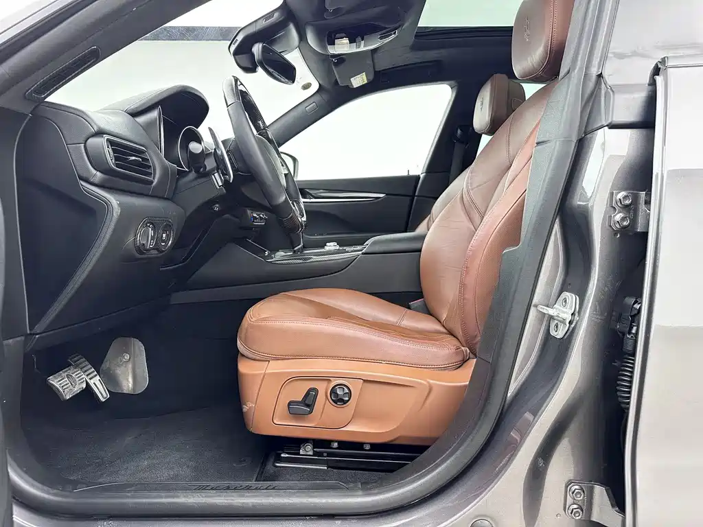 Maserati Levante — миниатюра 6