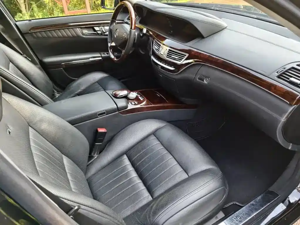 Mercedes-Benz S-Class — миниатюра 13