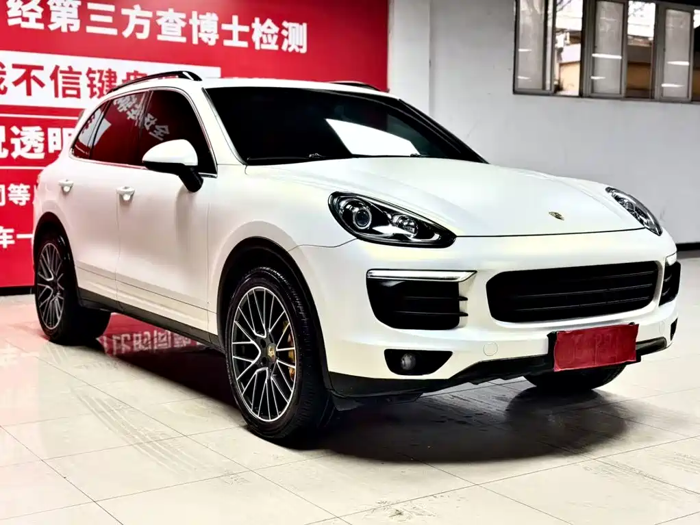 Porsche Cayenne — миниатюра 3