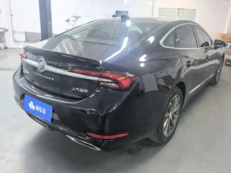 Buick LaCrosse — миниатюра 3