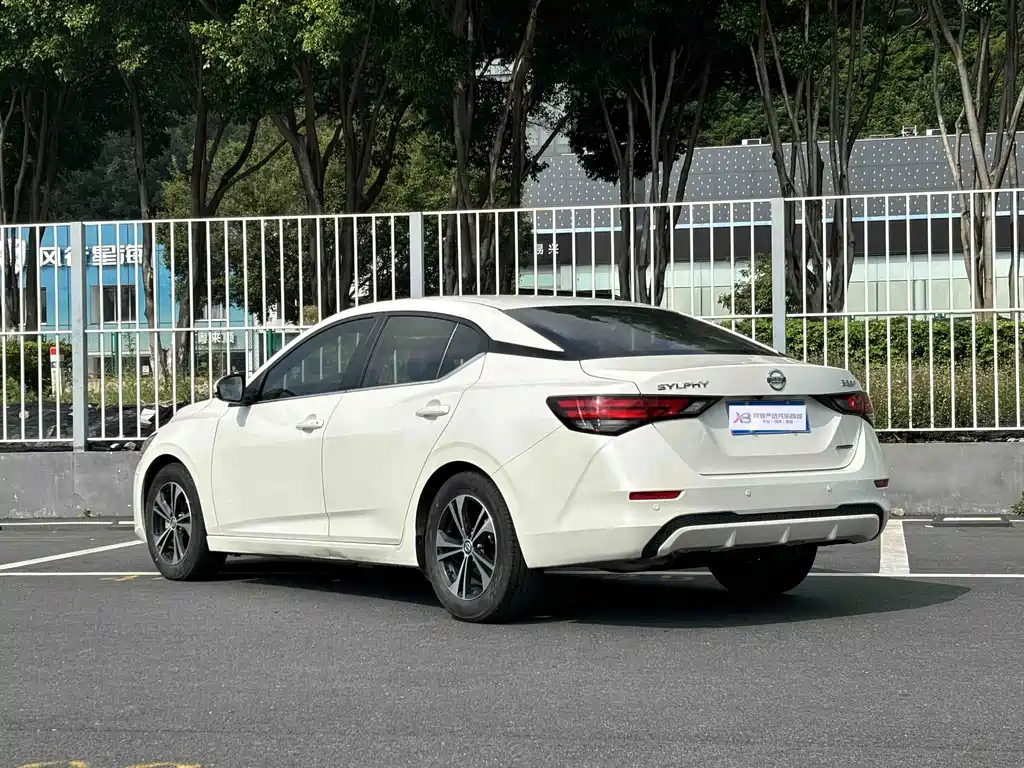 Nissan Sylphy — миниатюра 5