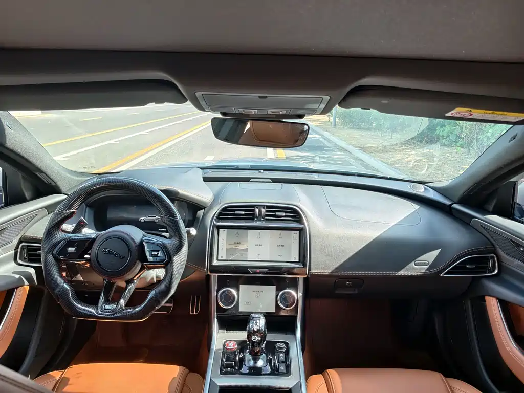 Jaguar XEL — миниатюра 6