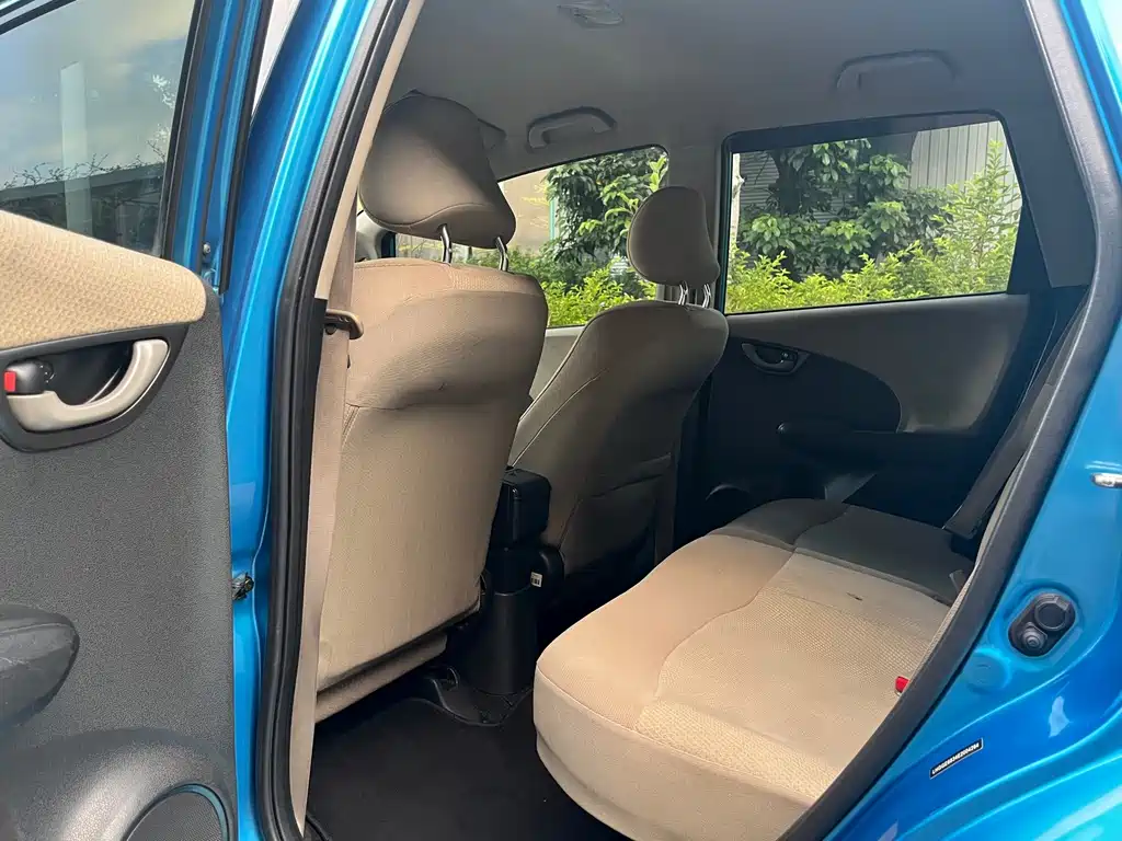 Honda Fit — миниатюра 16