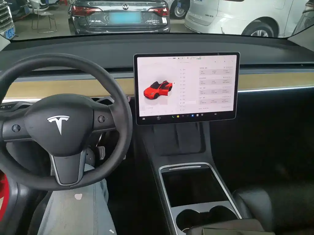 Tesla Model Y — фотографии объявления, Фото 11