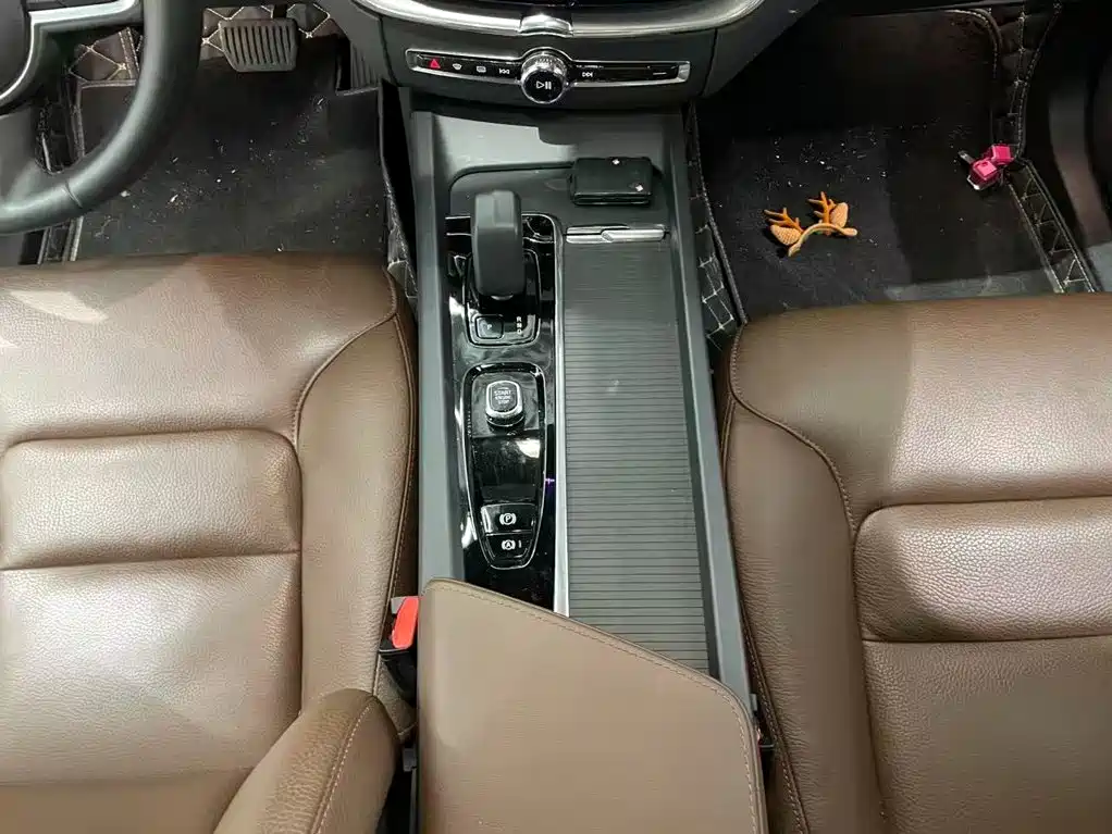 Volvo XC60 — миниатюра 5