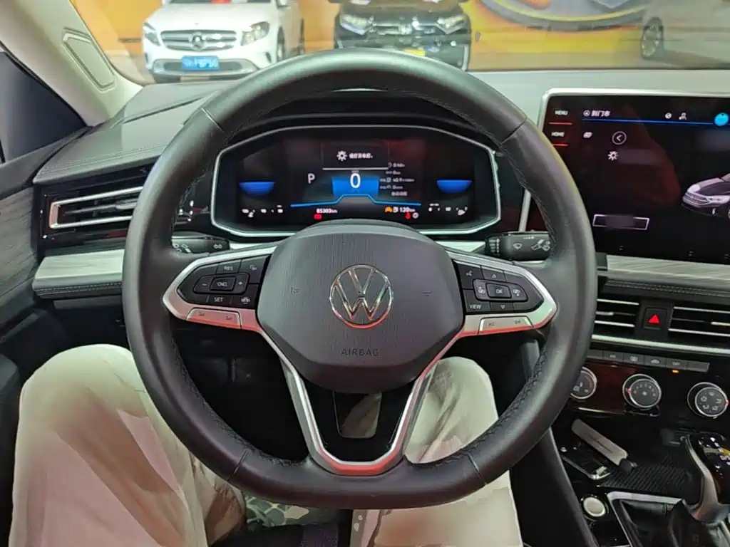 Volkswagen Sagitar — миниатюра 7