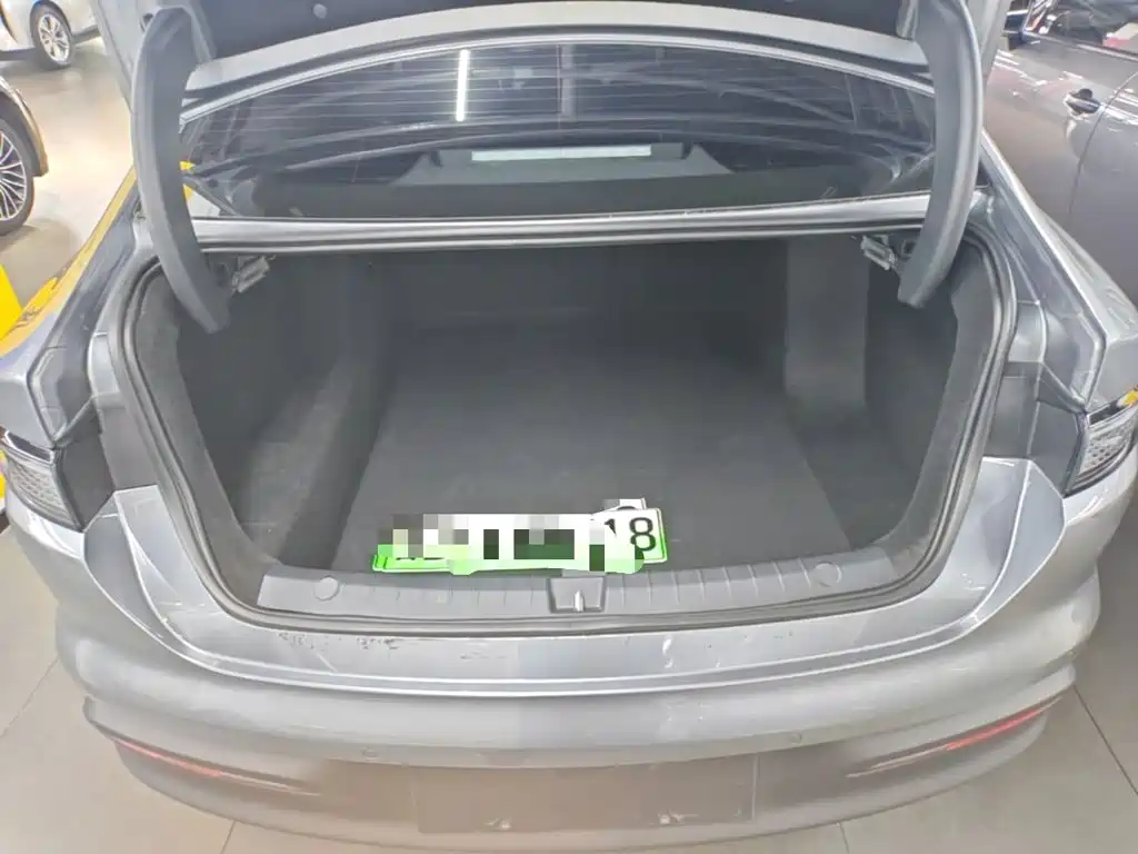 BYD Seal 05 DM-i — миниатюра 19