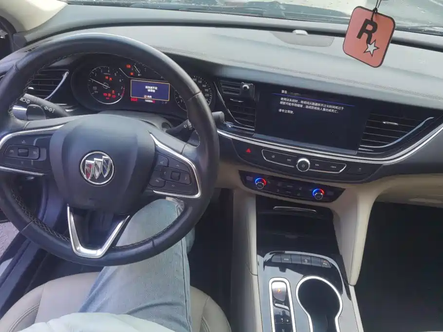 Buick Regal — миниатюра 12