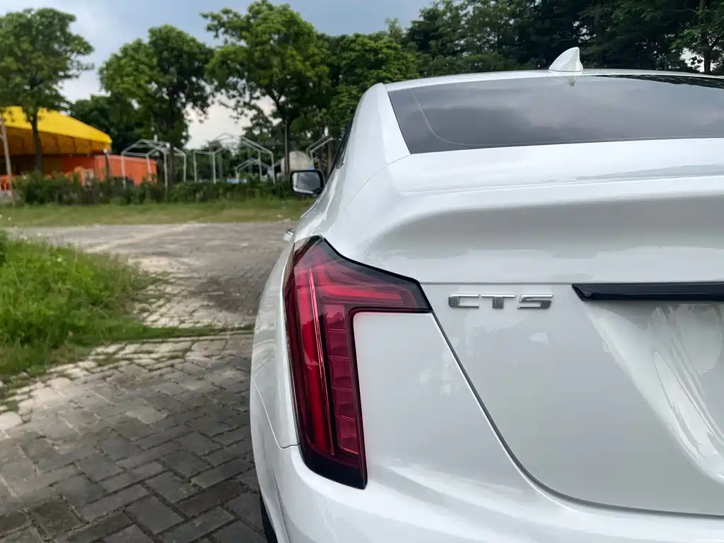 Cadillac CT5 — миниатюра 24