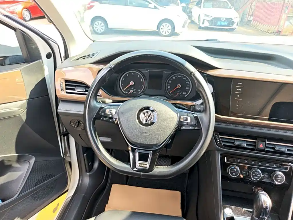 Volkswagen Tharu — миниатюра 11