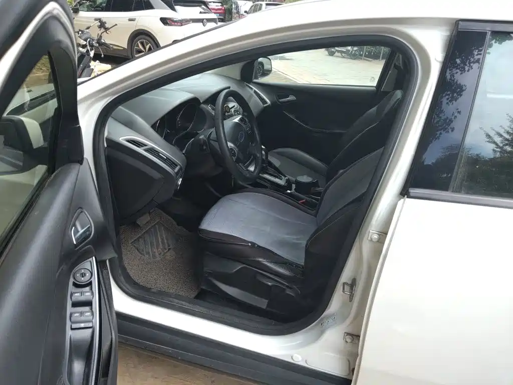 Ford Focus — миниатюра 16