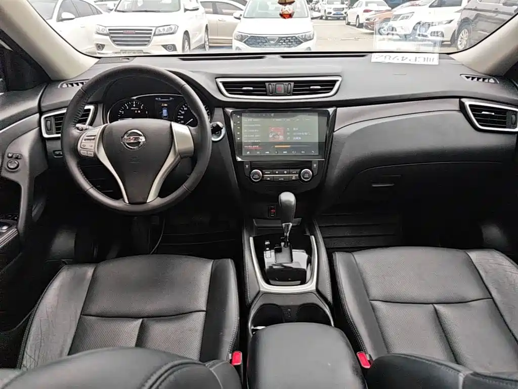 Nissan X-Trail 2014 2.0L CVT Comfort 2WD