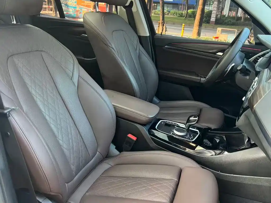 BMW X3 — миниатюра 8