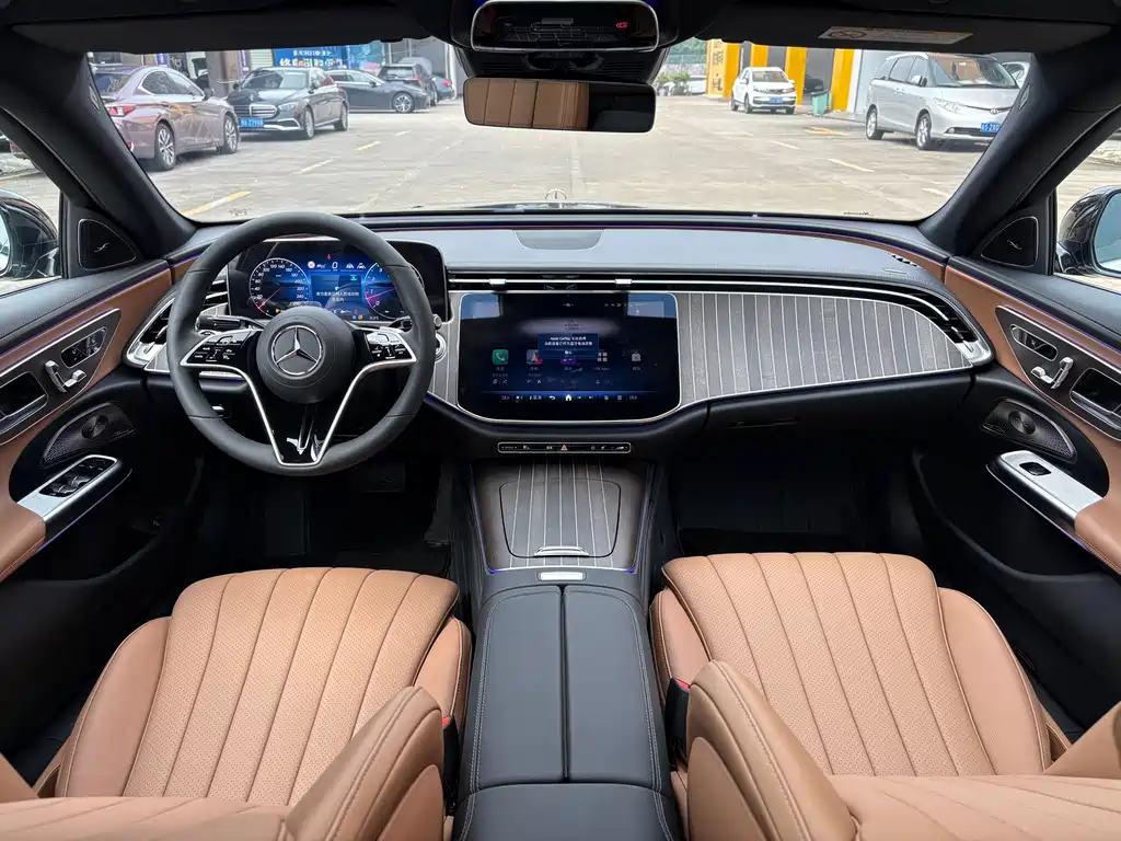 Mercedes-Benz E-Class — миниатюра 8