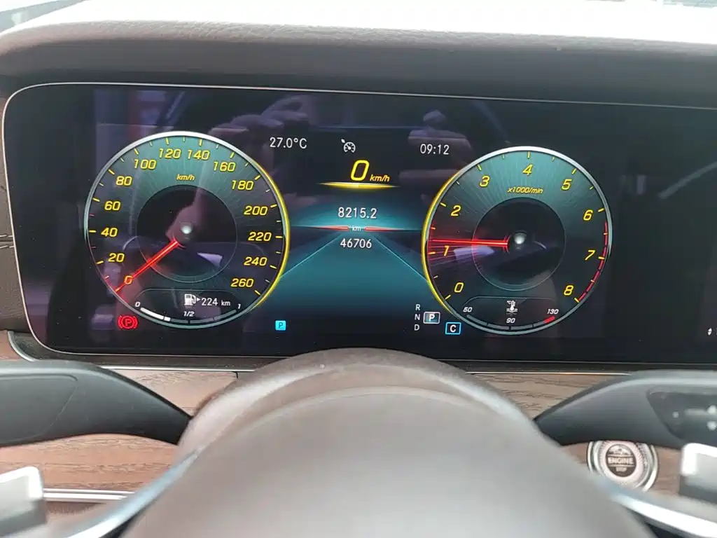 Mercedes-Benz E-Class — миниатюра 12