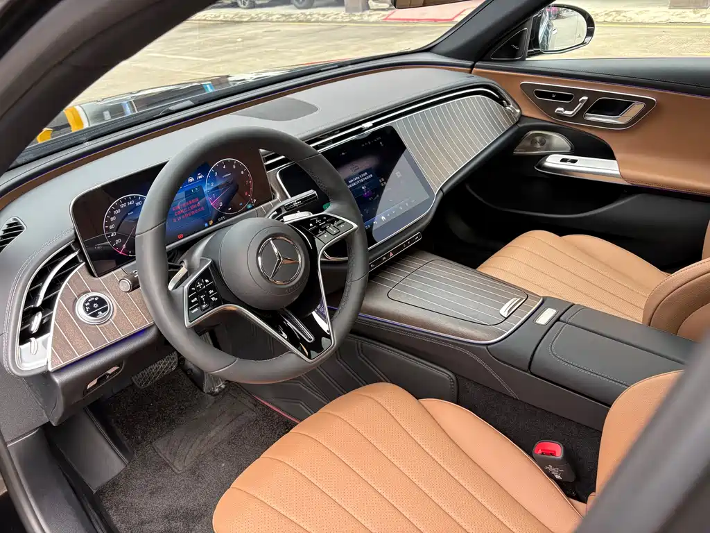 Mercedes-Benz E-Class — миниатюра 5