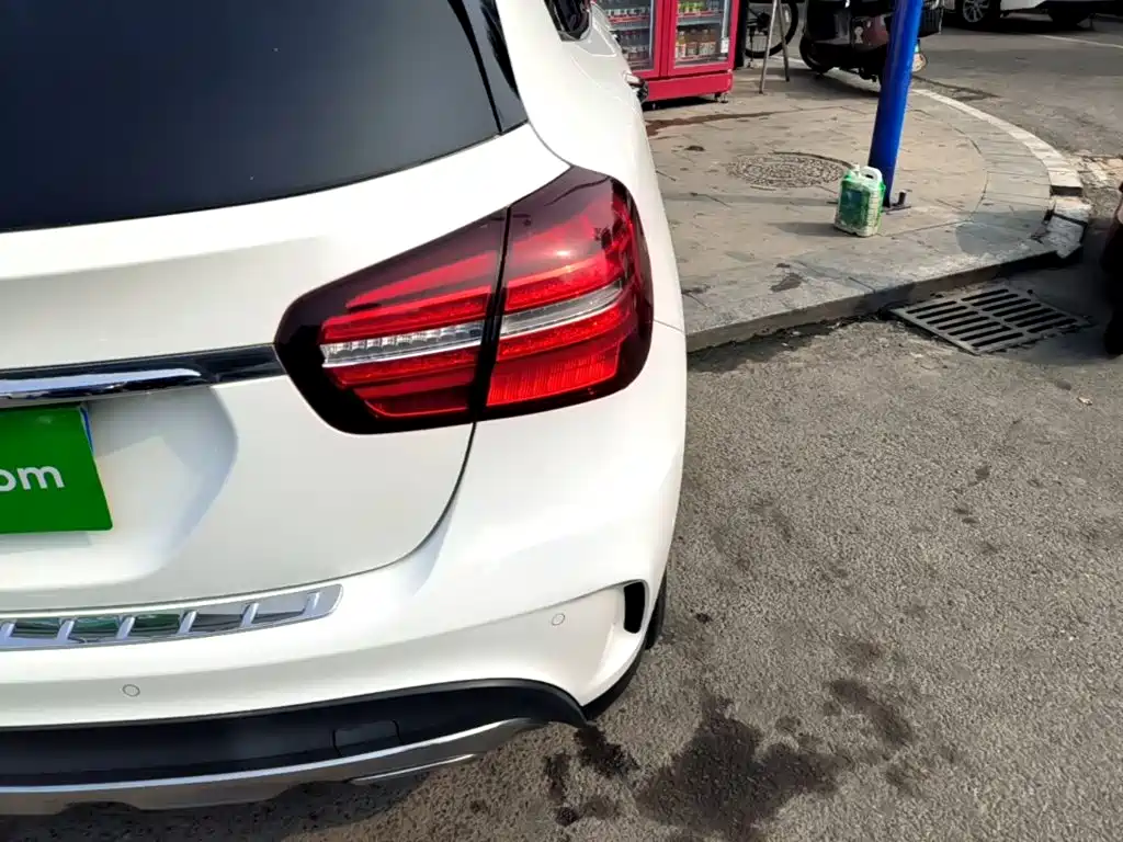 Mercedes-Benz GLA — миниатюра 8