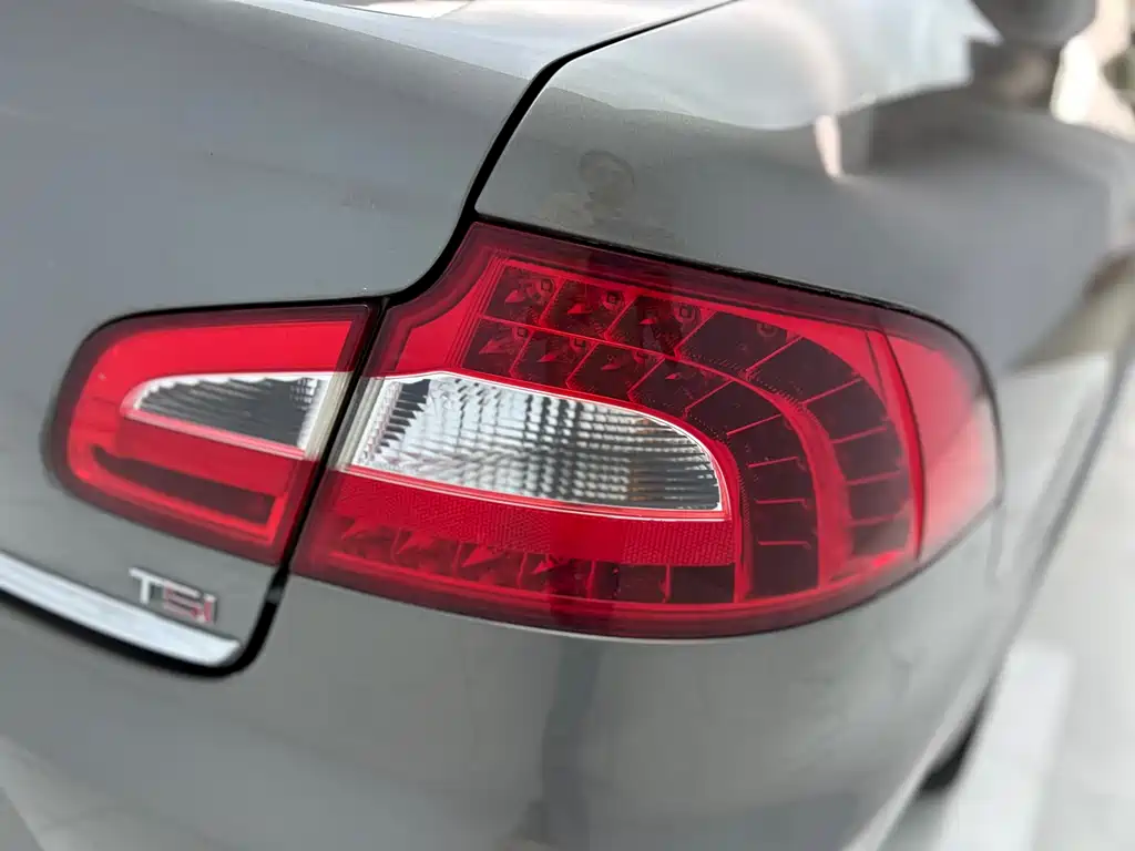 Skoda Superb — миниатюра 23