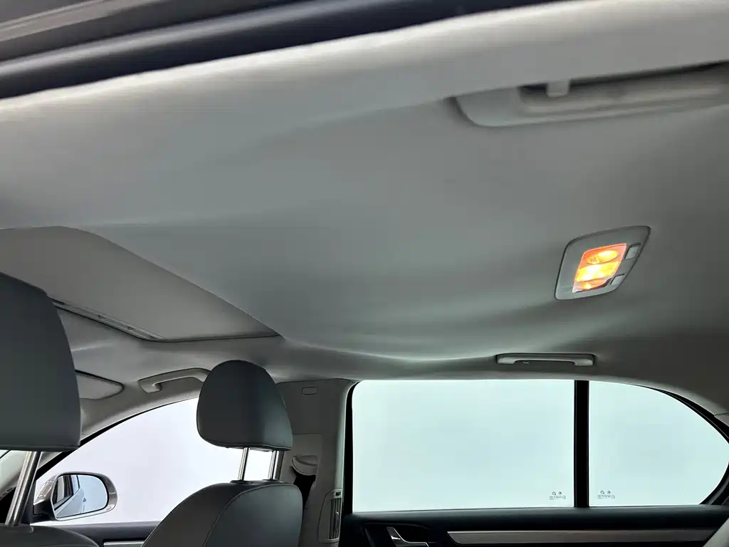 Skoda Superb — миниатюра 20