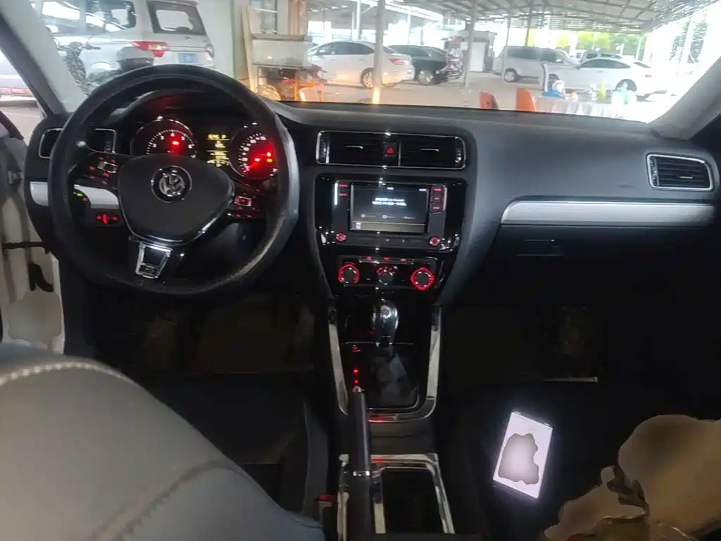 Volkswagen Sagitar — миниатюра 10