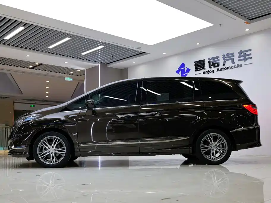 Honda Elysion — миниатюра 3