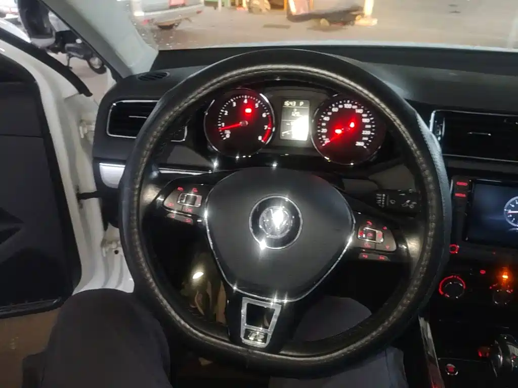 Volkswagen Sagitar — миниатюра 11