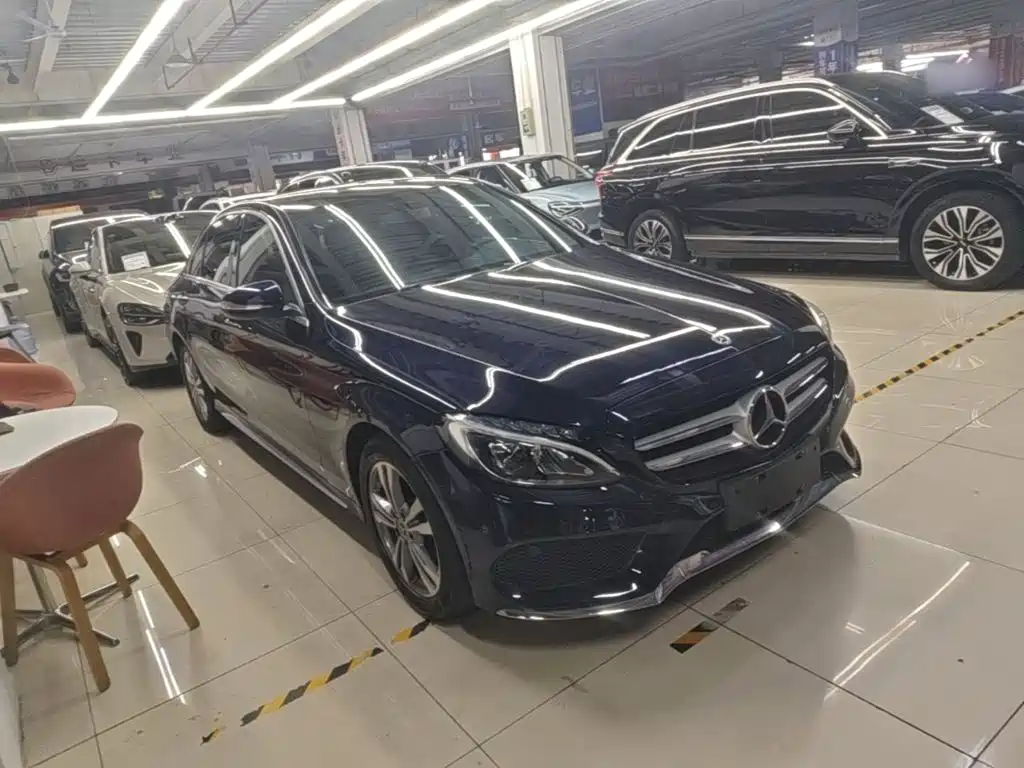 Mercedes-Benz C-Class — миниатюра 4