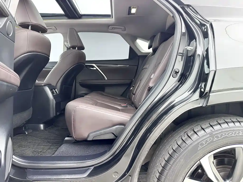 Lexus RX — миниатюра 5