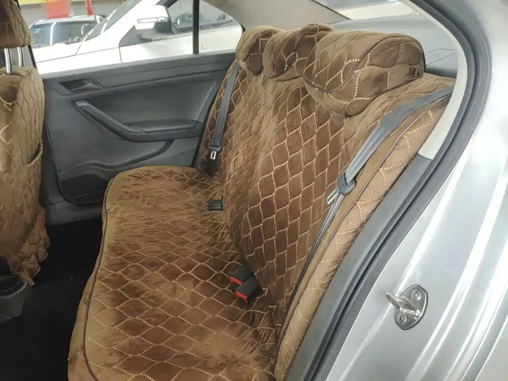 Volkswagen Jetta — миниатюра 17