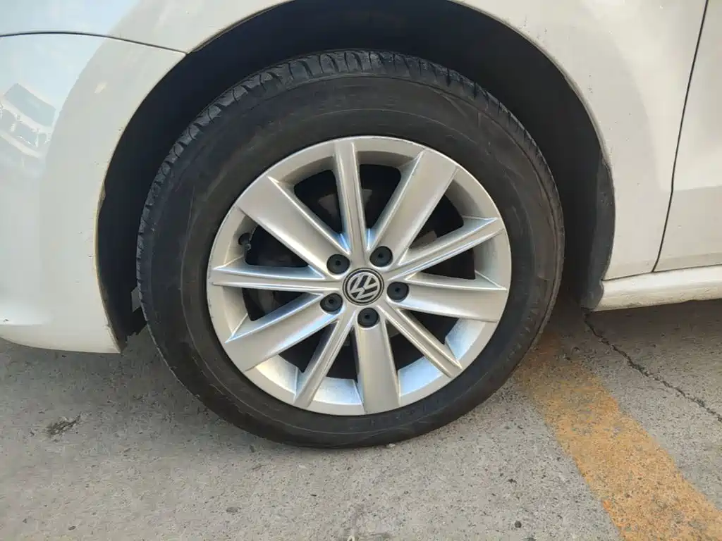 Volkswagen Polo — миниатюра 23