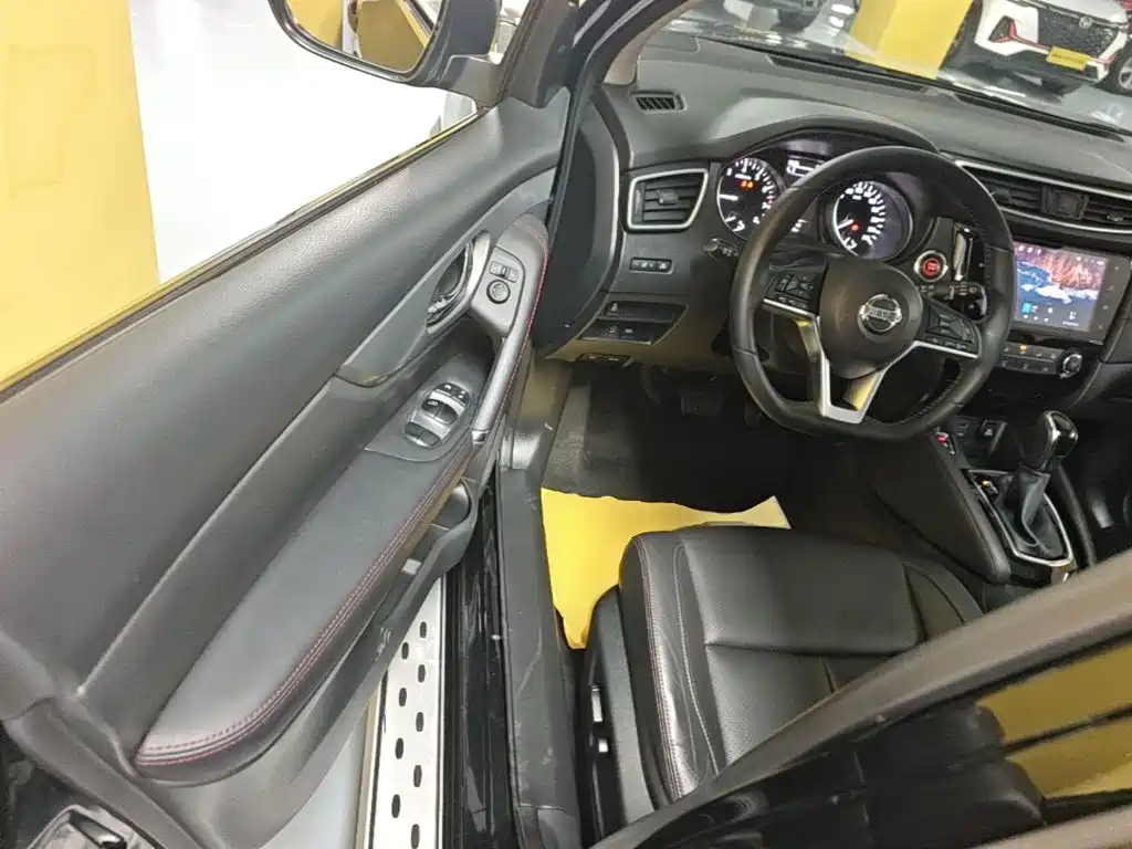 Nissan Qashqai — миниатюра 16