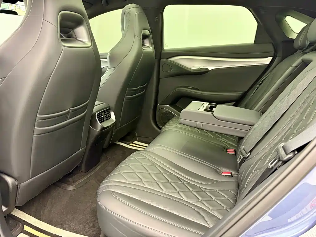 BYD Sealion 07 EV — миниатюра 16