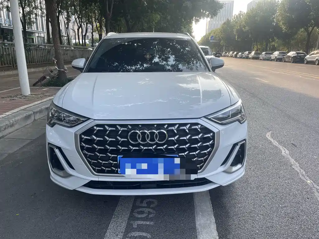 Audi Q3 — миниатюра 2