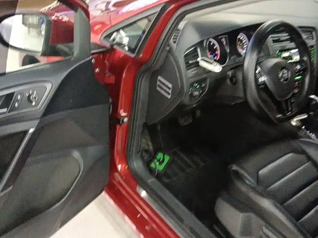 Volkswagen Golf — миниатюра 16