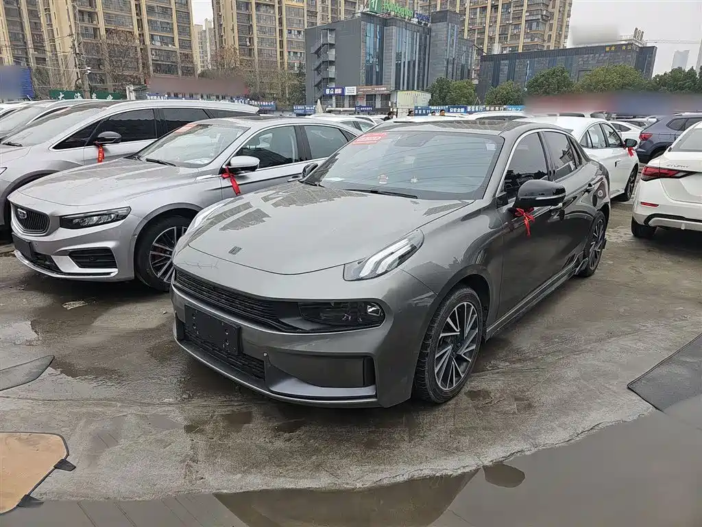 Lynk & Co 03 2021