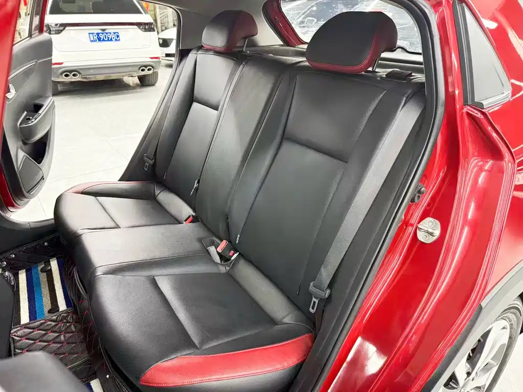 Kia KX Cross — миниатюра 13