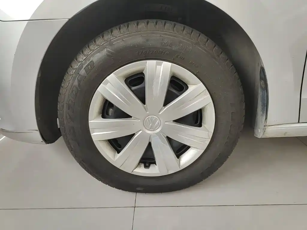 Volkswagen Jetta — миниатюра 23