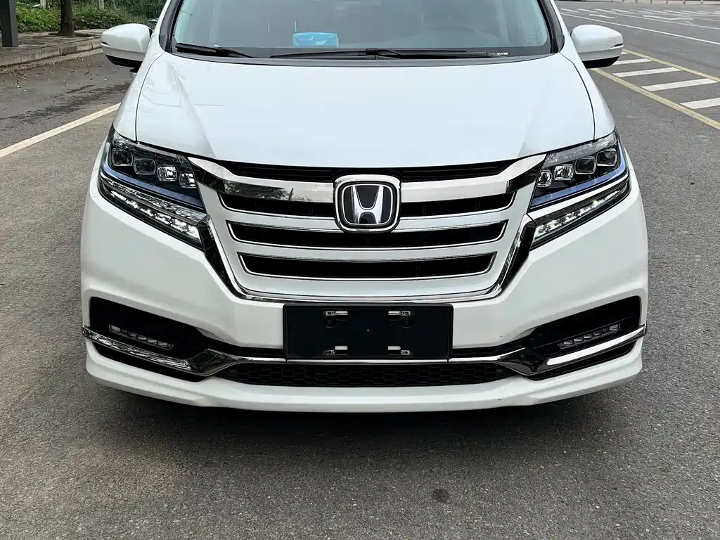 Honda Elysion — миниатюра 8