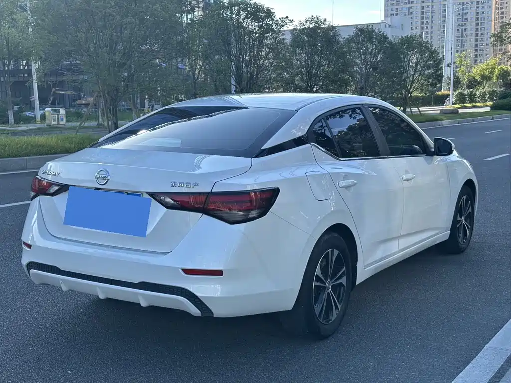Nissan Sylphy — миниатюра 6