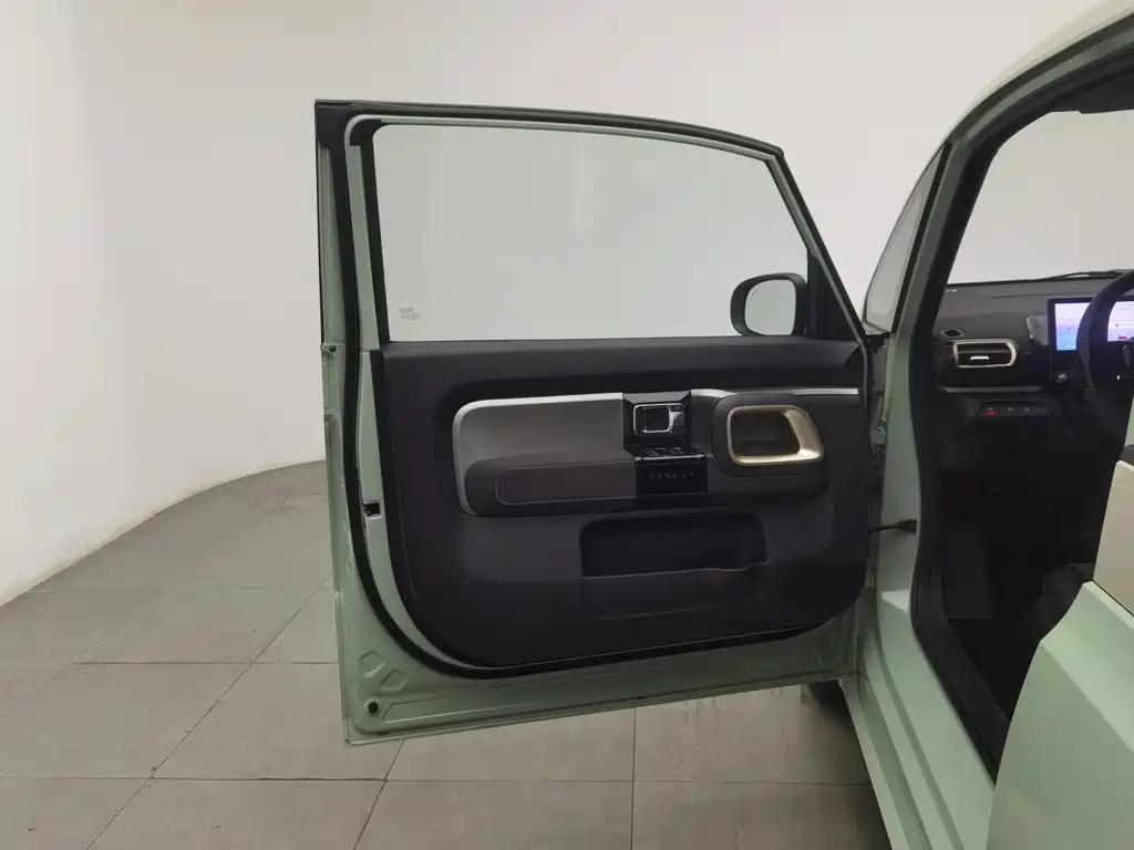 Baojun KiWi EV — миниатюра 8