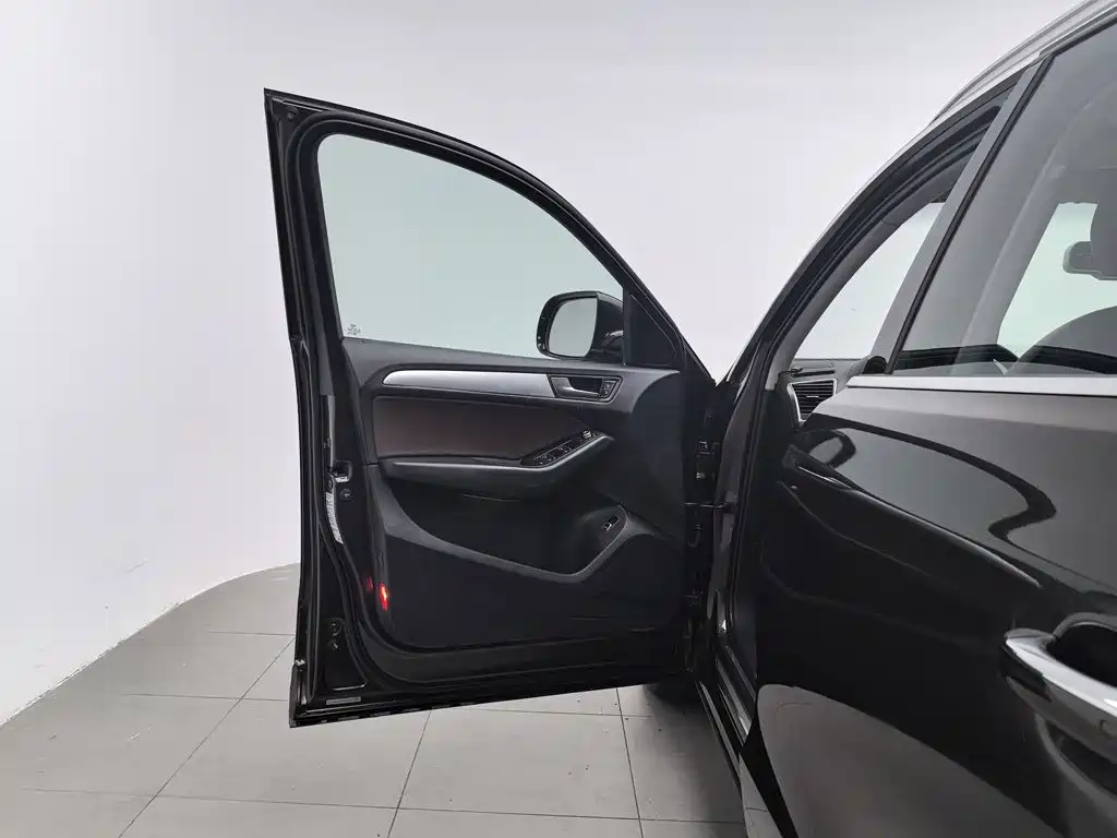 Audi Q5 — миниатюра 8
