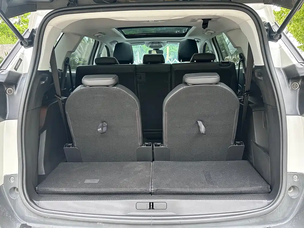 Peugeot 5008 — миниатюра 18